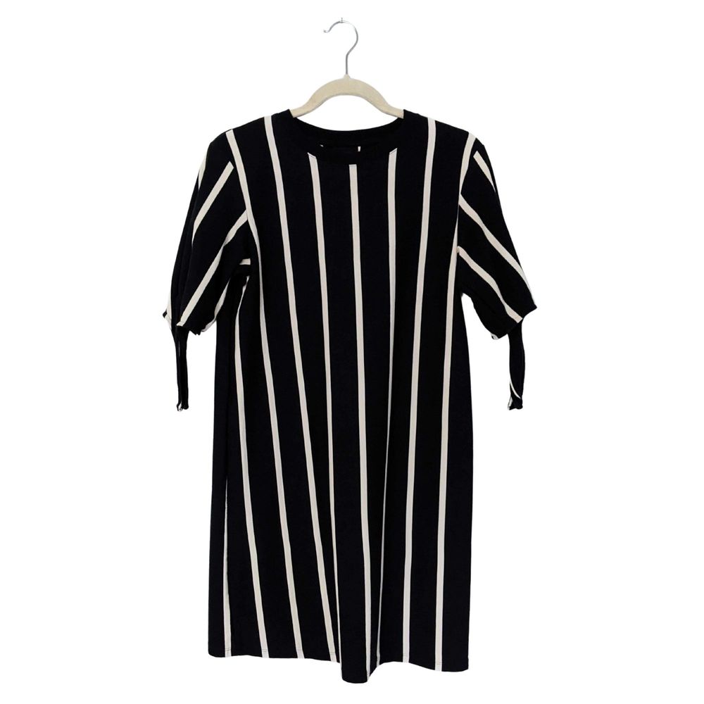 Who What Wear Black and White Vertical Stripe Dress, Futuristic, Minimal…